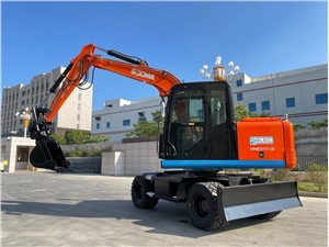 Batteridrevet elektrisk gravemaskine på hjul